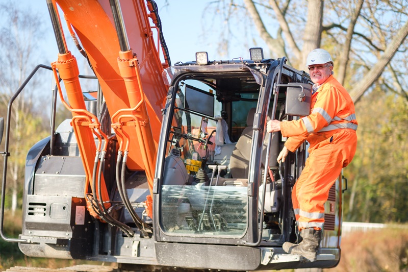 (Tijdelijke) oplaadpunten (grootverbruik) voor elektrisch bouwmaterieel worden te laat geleverd